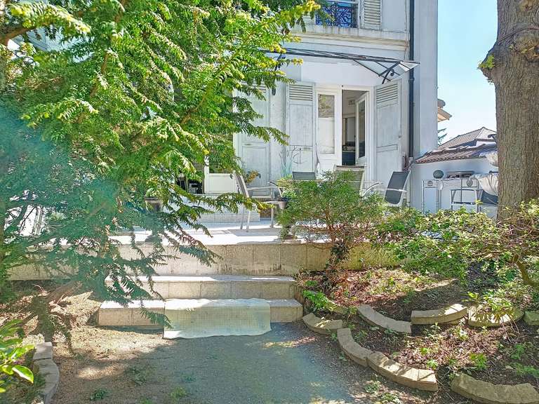 Maison Nogent-sur-Marne - 4 chambres - 144m²