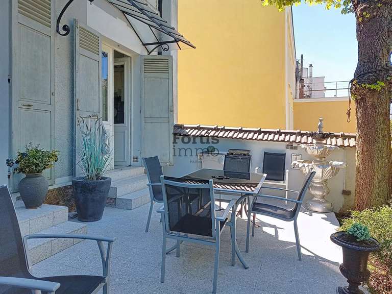 Maison Nogent-sur-Marne - 4 chambres - 144m²