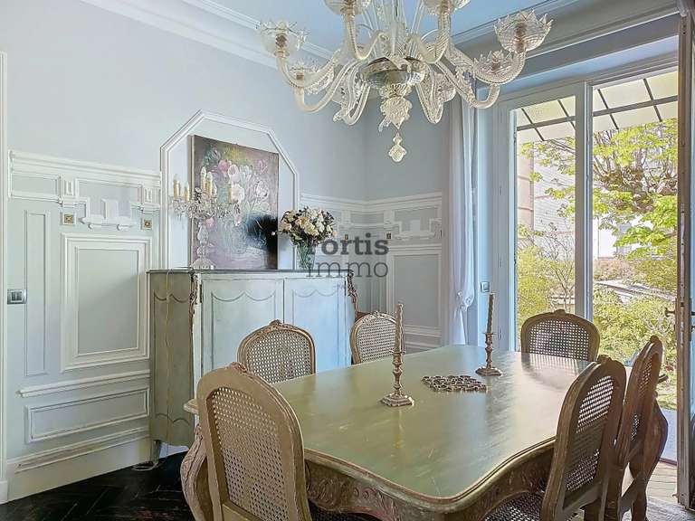 Maison Nogent-sur-Marne - 4 chambres - 144m²