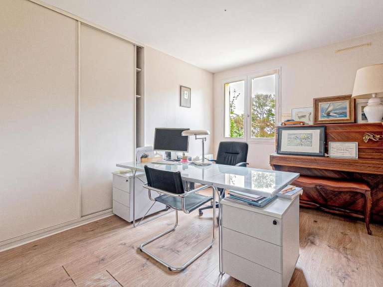 Maison Louveciennes - 6 chambres - 202m²