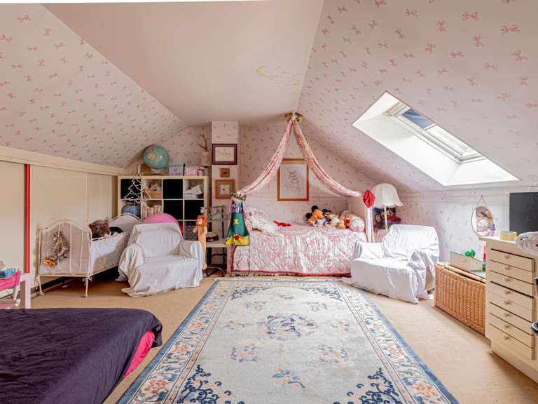 Maison Louveciennes - 6 chambres - 202m²