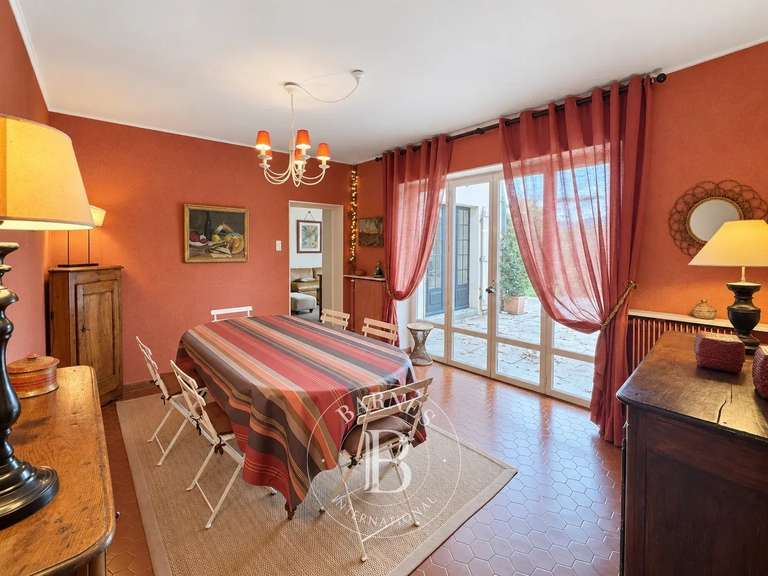 Maison Le Pont-de-Beauvoisin - 6 chambres - 205m²