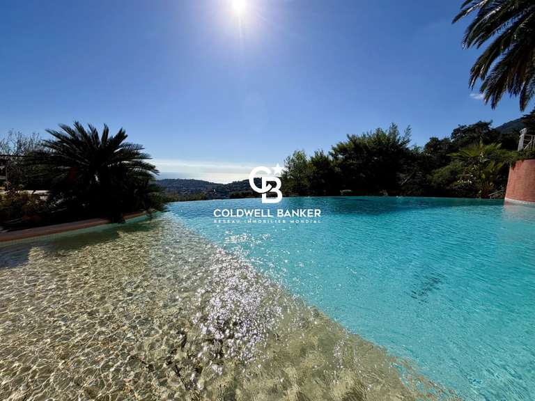 Maison Cavalaire-sur-Mer - 6 chambres - 255m²