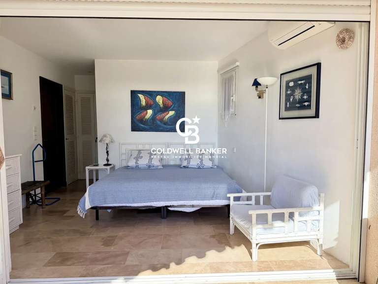Maison Cavalaire-sur-Mer - 6 chambres - 255m²