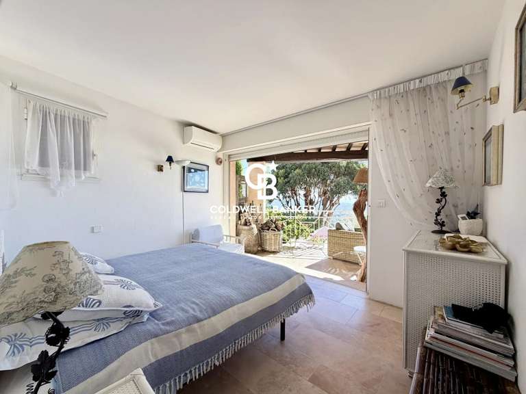 Maison Cavalaire-sur-Mer - 6 chambres - 255m²