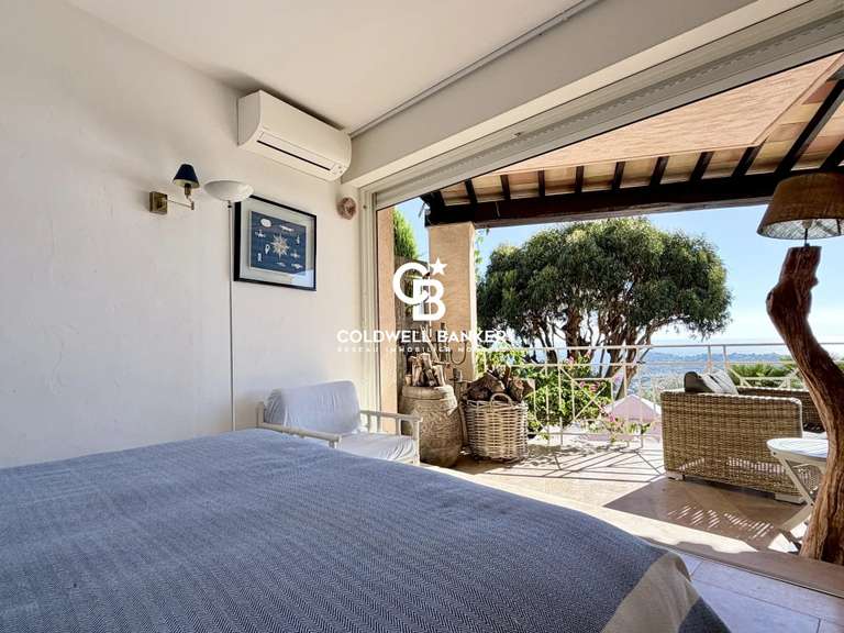 Maison Cavalaire-sur-Mer - 6 chambres - 255m²
