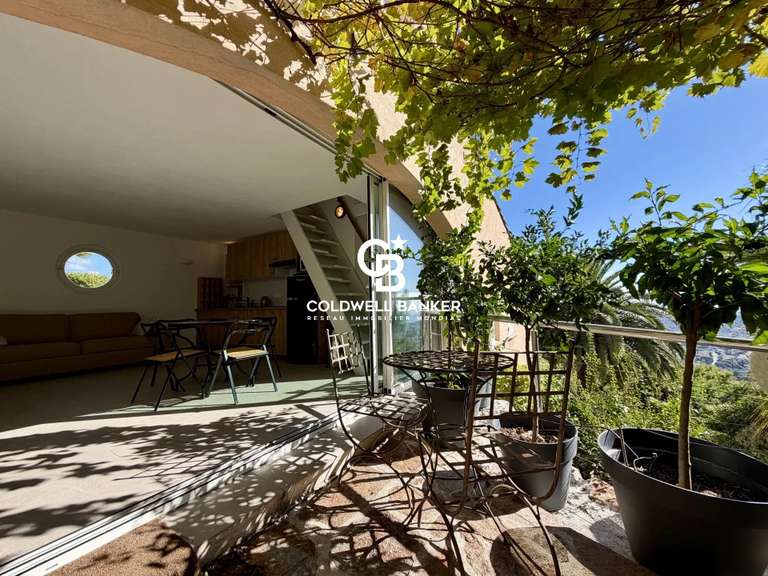 Maison Cavalaire-sur-Mer - 6 chambres - 255m²