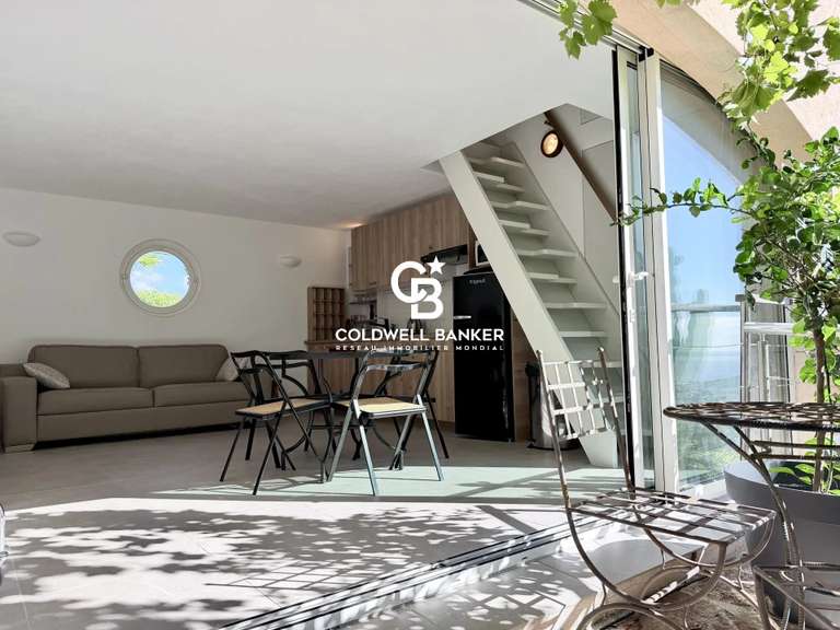 Maison Cavalaire-sur-Mer - 6 chambres - 255m²