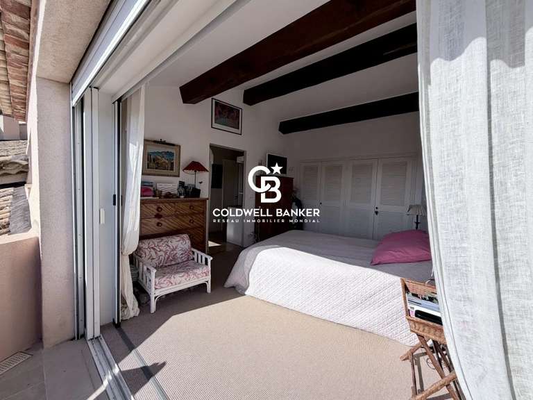 Maison Cavalaire-sur-Mer - 6 chambres - 255m²