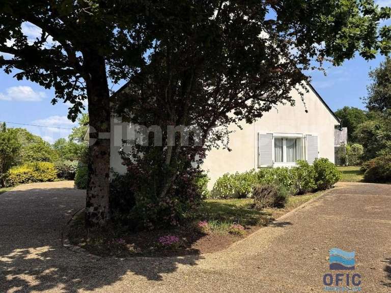 House Arzon - 6 bedrooms - 167m²