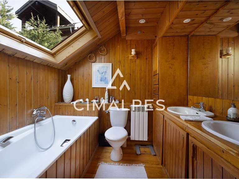 Maison Saint-Chaffrey - 5 chambres - 502m²
