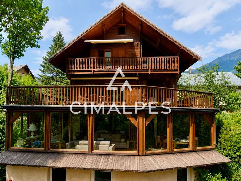 Maison Saint-Chaffrey - 5 chambres - 502m²
