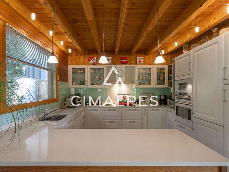 Maison Saint-Chaffrey - 5 chambres - 502m²