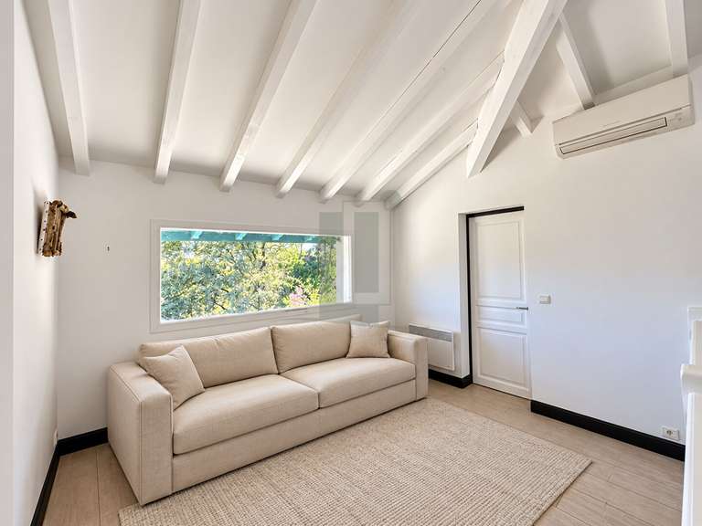 Maison Bassussarry - 5 chambres - 223m²