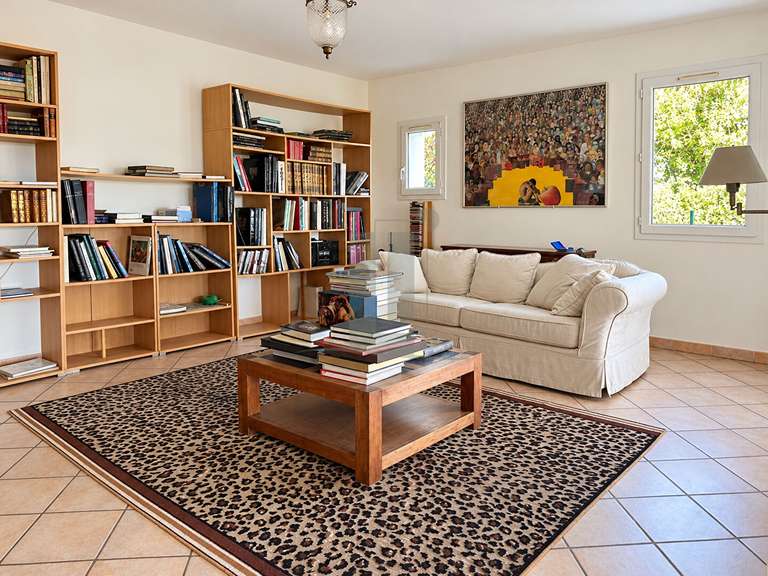 Maison Bassussarry - 5 chambres - 223m²
