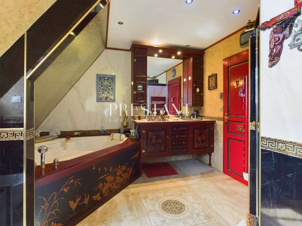 House Castelnaud-la-Chapelle