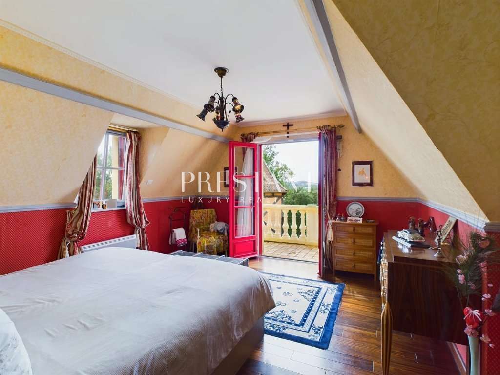 House Castelnaud-la-Chapelle