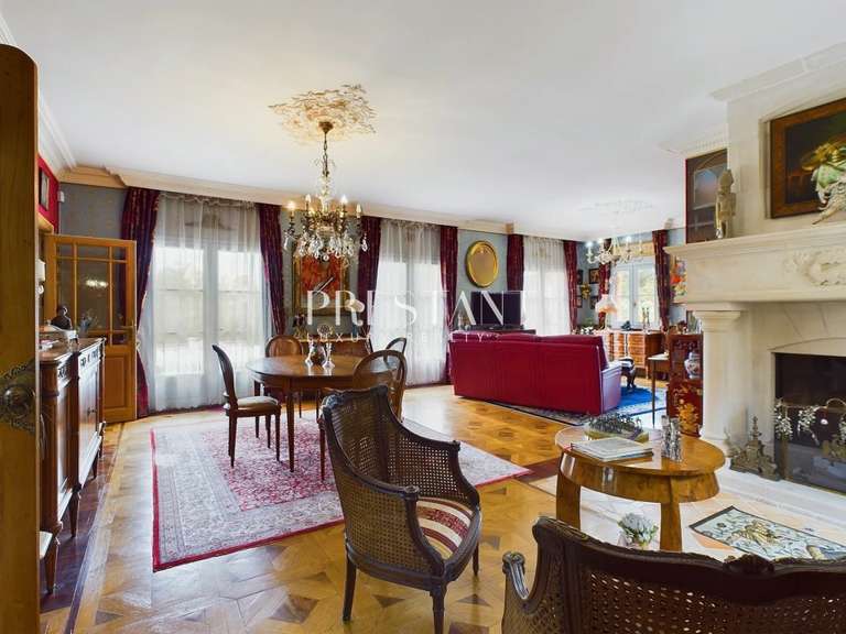 House Castelnaud-la-Chapelle - 6 bedrooms - 340m²