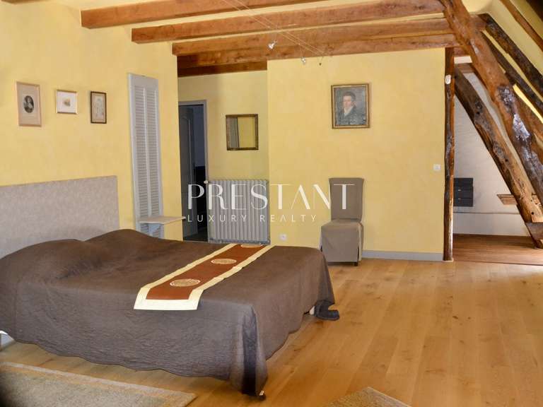 House Journiac - 6 bedrooms - 246m²