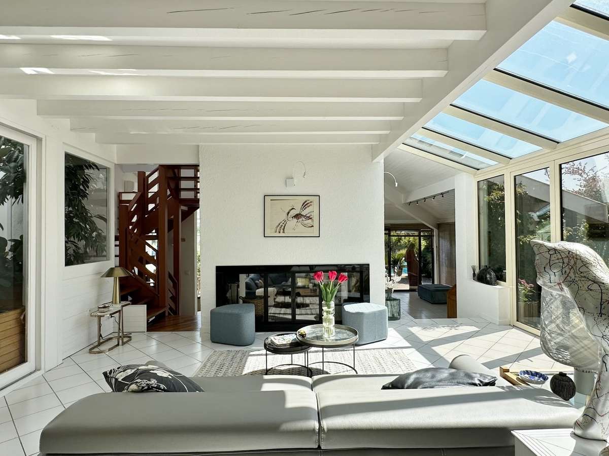 House Dax