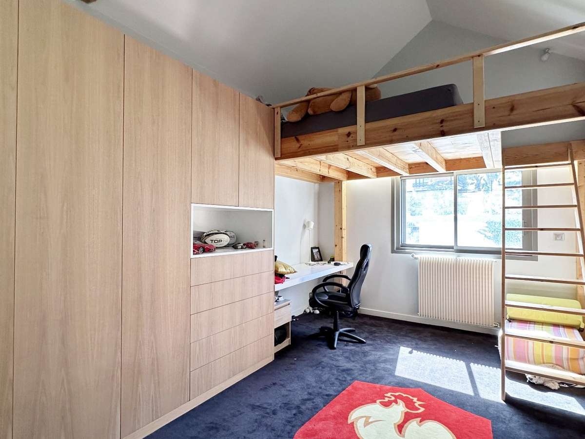 House Dax