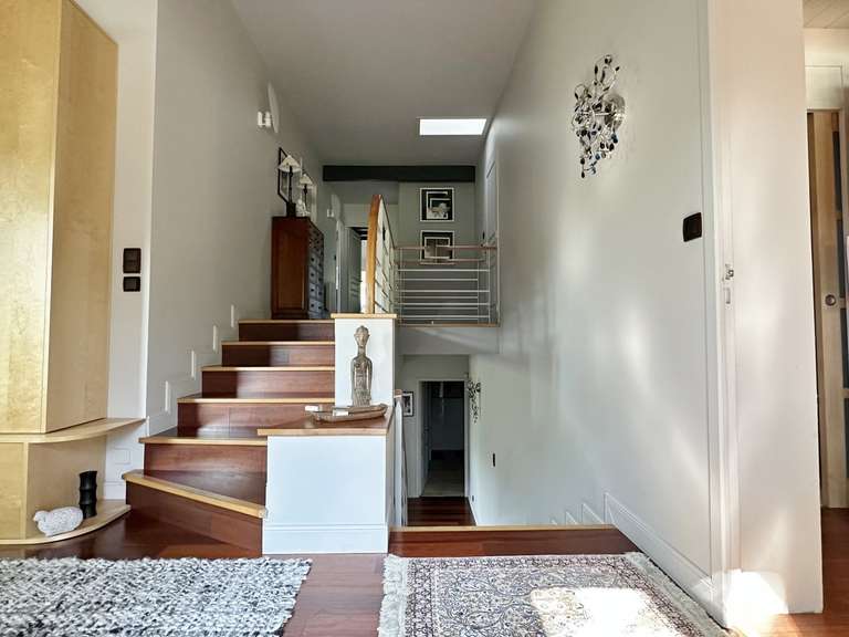 Maison Bassussarry - 4 chambres - 240m²
