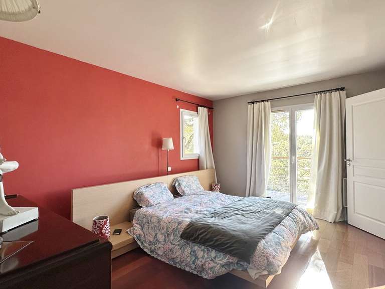Maison Bassussarry - 4 chambres - 240m²