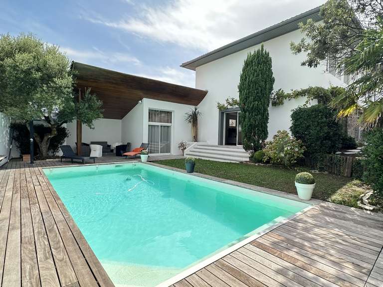 Maison Biarritz - 6 chambres - 221m²