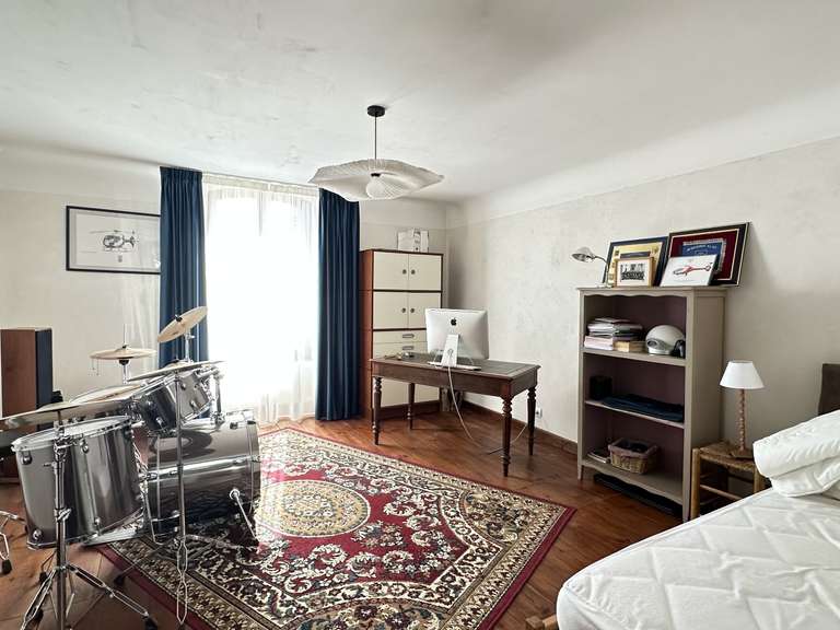 House Pouillon - 6 bedrooms - 250m²