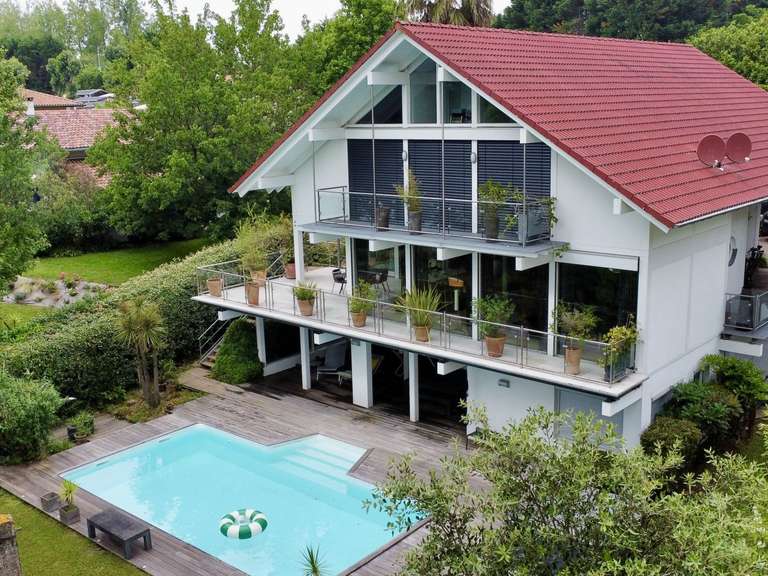Maison Anglet - 5 chambres - 300m²