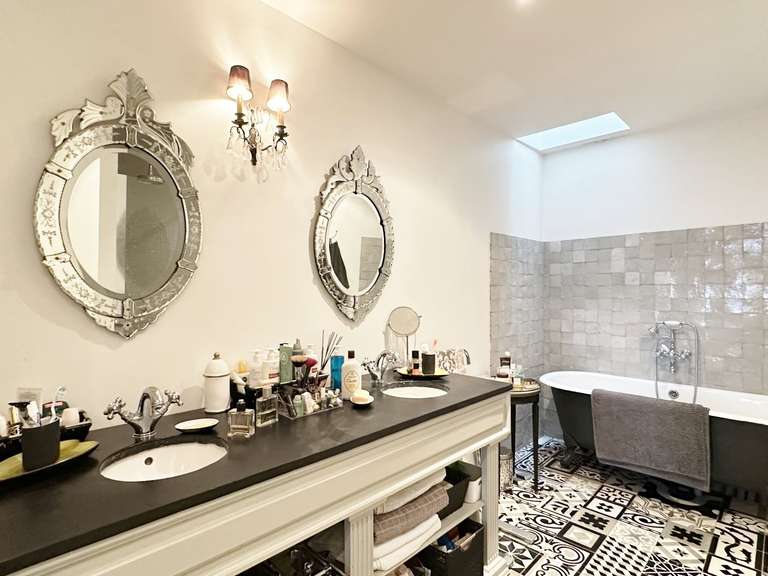 Maison Peyrehorade - 5 chambres - 375m²