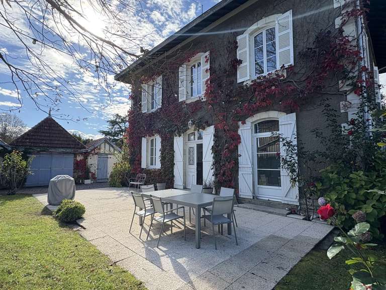 Maison Saint-Martin-de-Seignanx - 6 chambres - 270m²