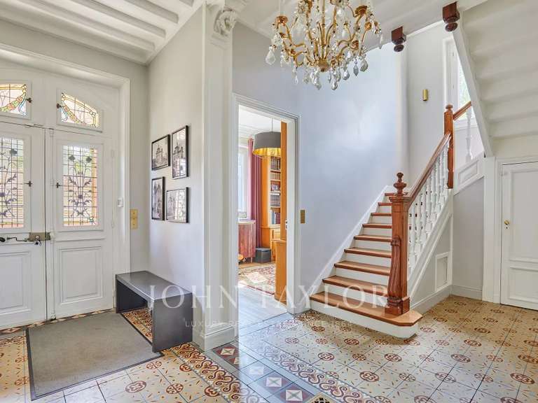 Maison Orgeval - 6 chambres - 566m²