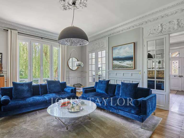 Maison Orgeval - 6 chambres - 566m²