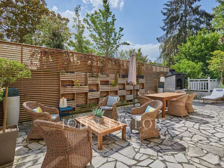 Maison Orgeval - 6 chambres - 566m²