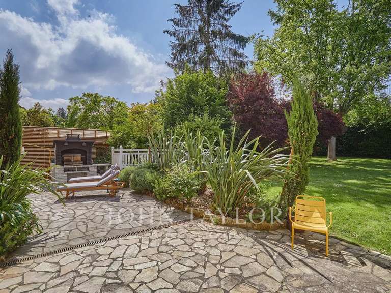 Maison Orgeval - 6 chambres - 566m²