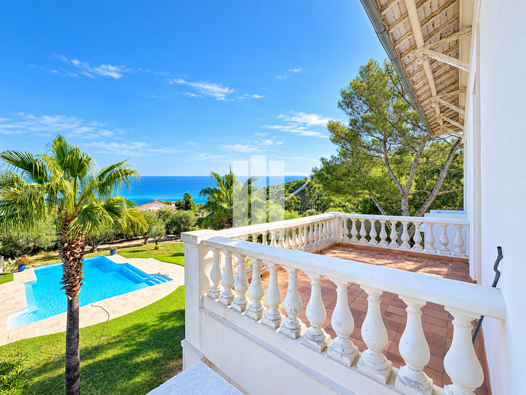 Maison avec Vue sur mer Le dramont - 5 chambres