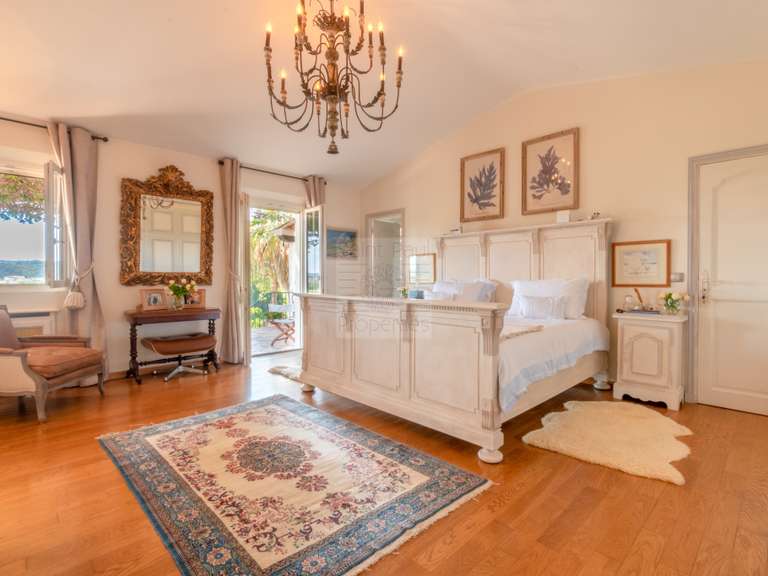 House Saint-Paul-de-Vence - 5 bedrooms