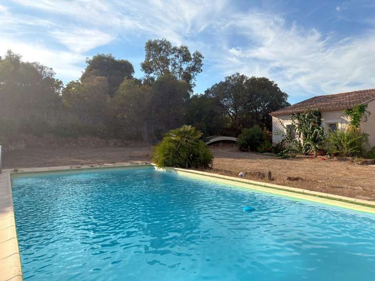 House Bonifacio - 3 bedrooms