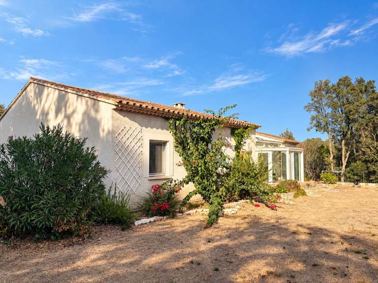 House Bonifacio - 3 bedrooms