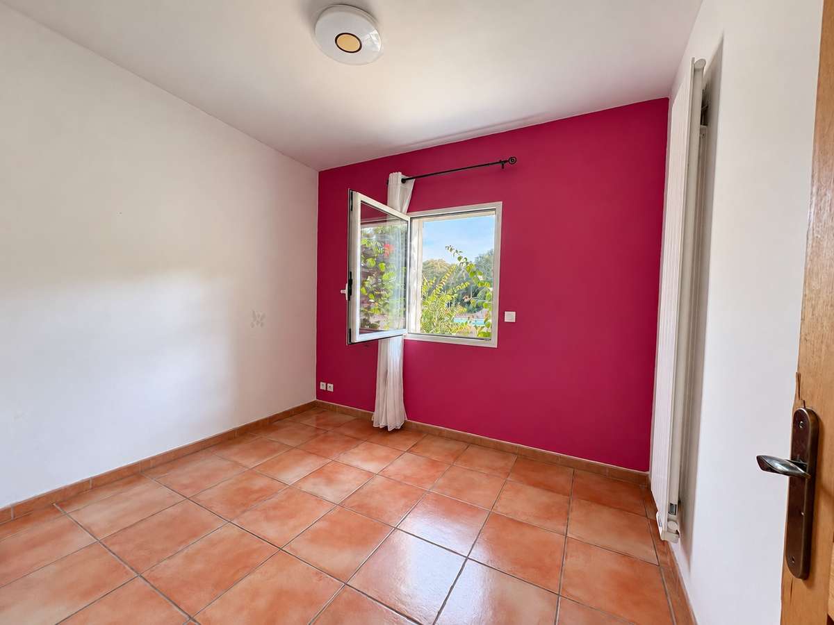 House Bonifacio
