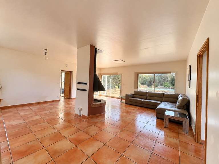 House Bonifacio - 3 bedrooms