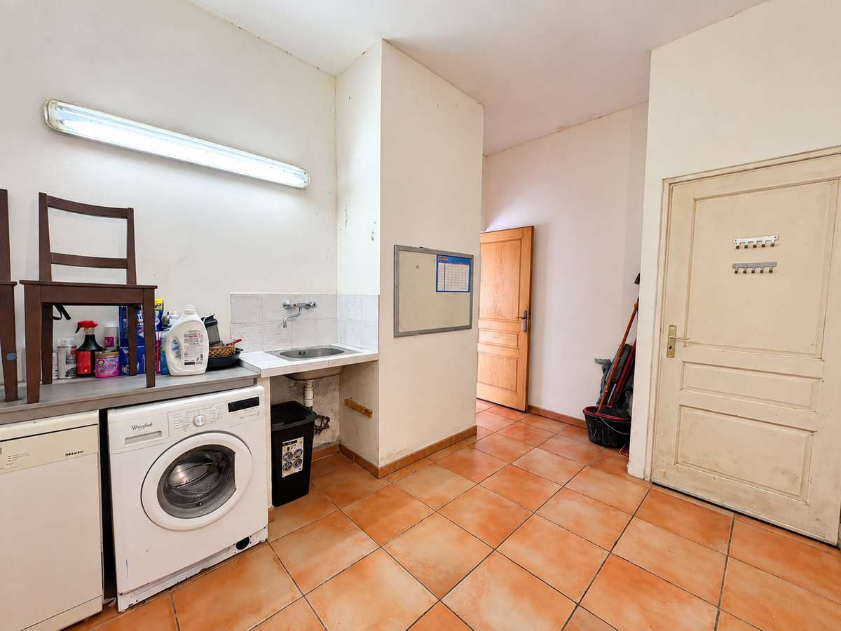 House Bonifacio