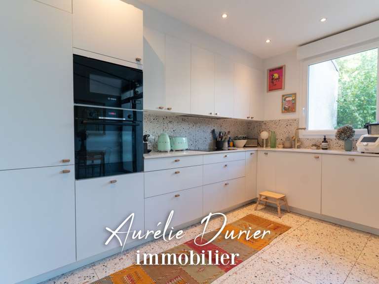 Maison Tours - 5 chambres - 148m²