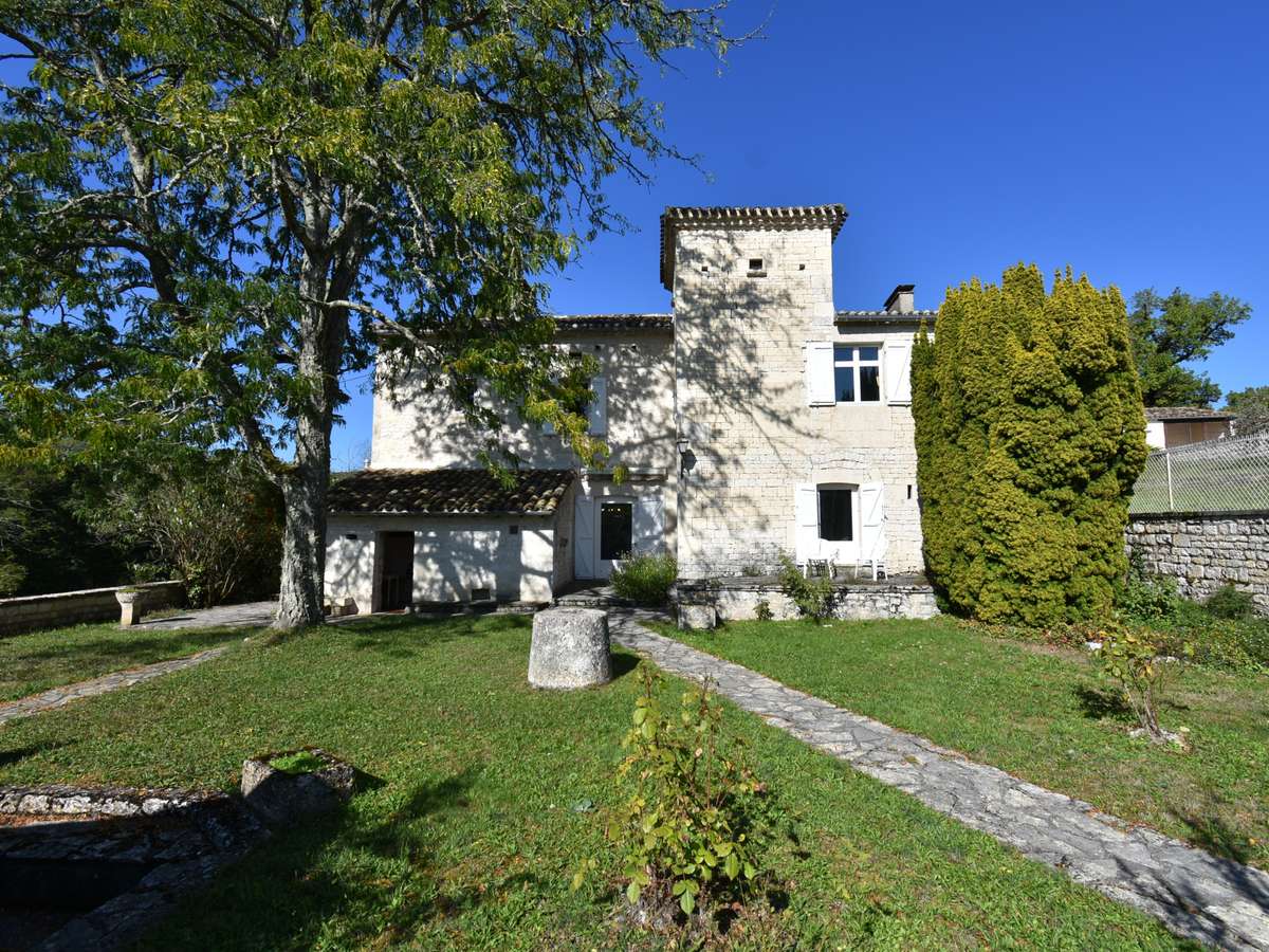 Maison Montaigu-de-Quercy