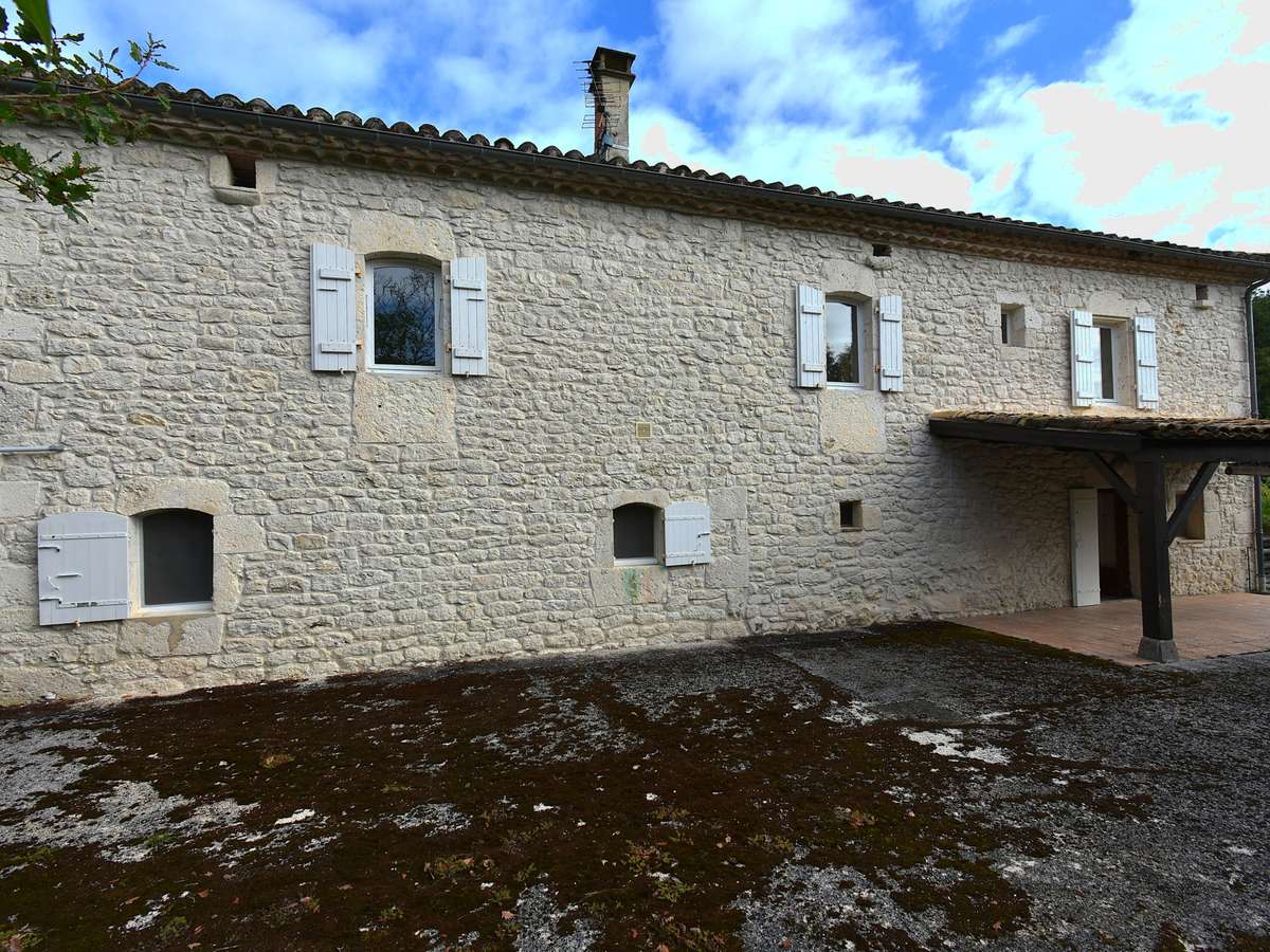 Maison Montaigu-de-Quercy