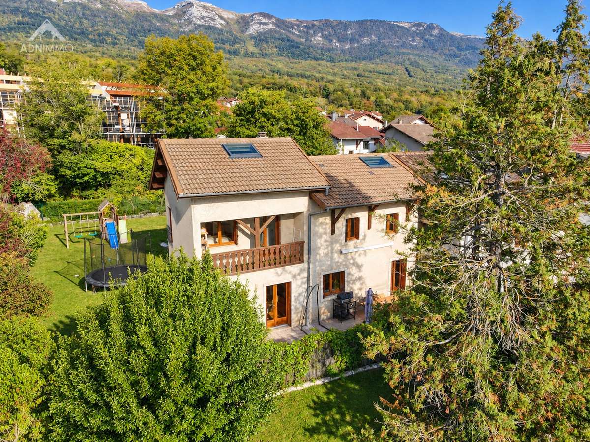 Maison Thoiry