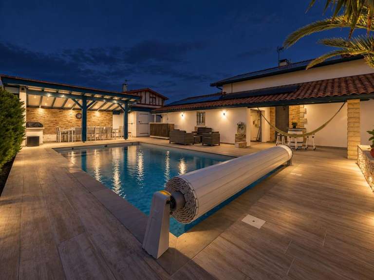 Maison Arcangues - 4 chambres - 141m²