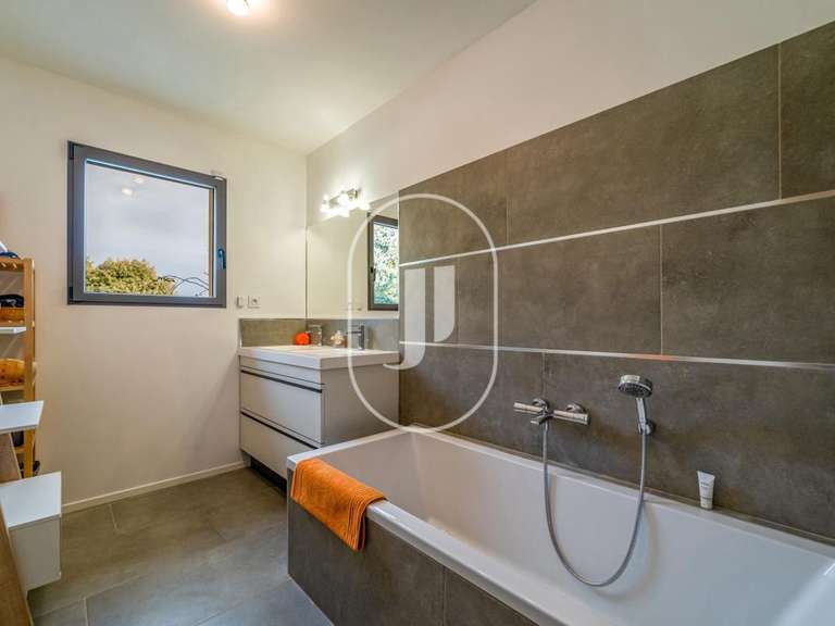 House Pouzilhac - 3 bedrooms - 130m²