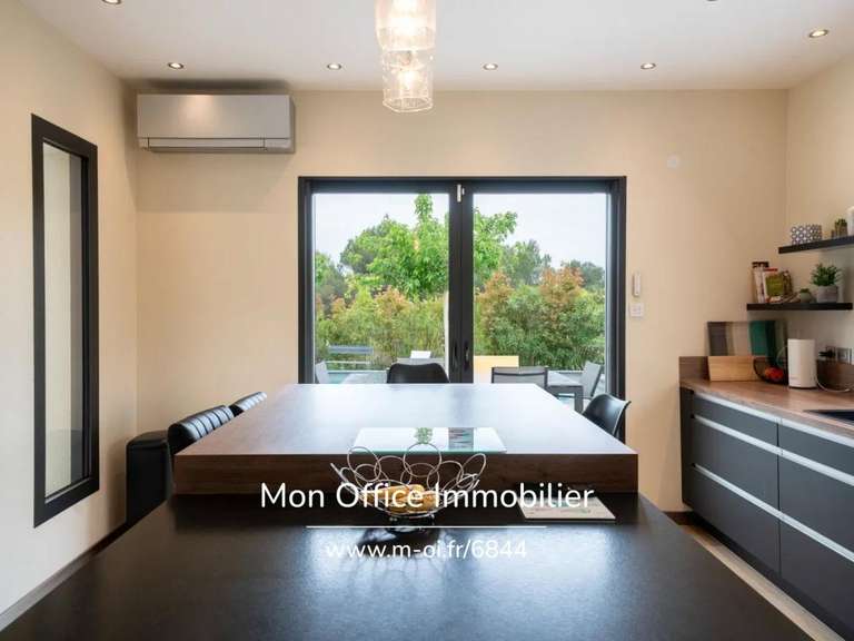 Maison Aix-en-Provence - 4 chambres - 210m²